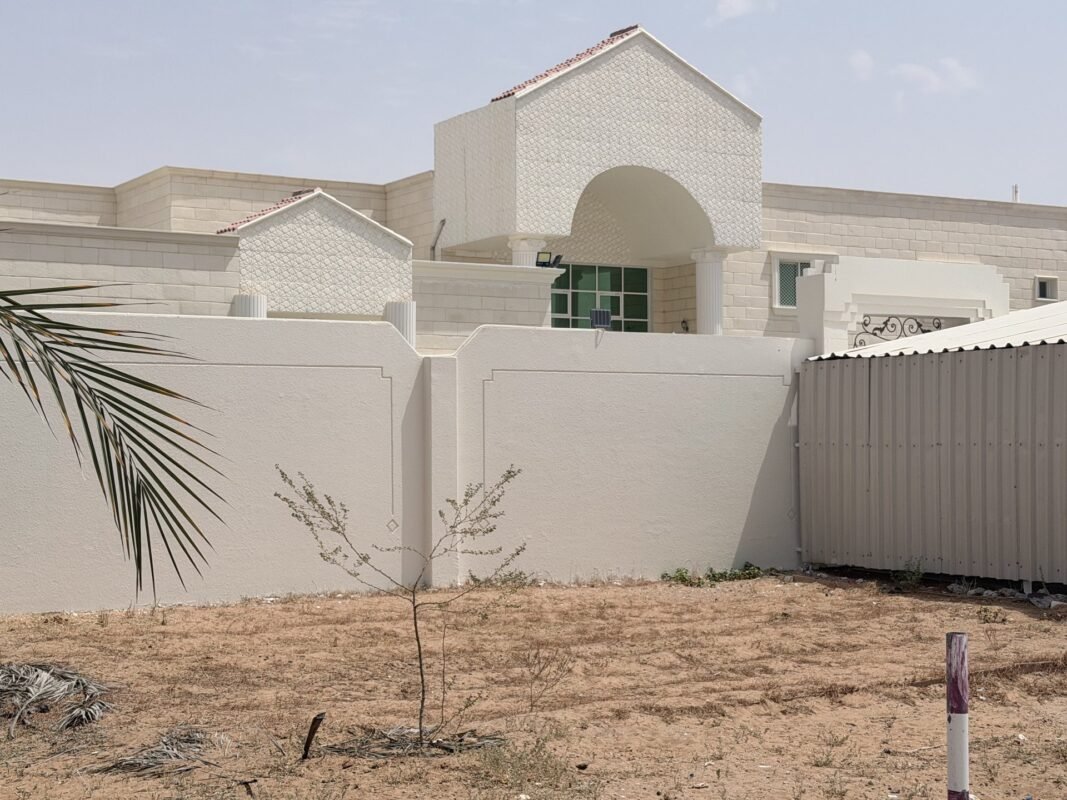 Villa exterior wall painting and finishing in Al Amerah, Al Ain